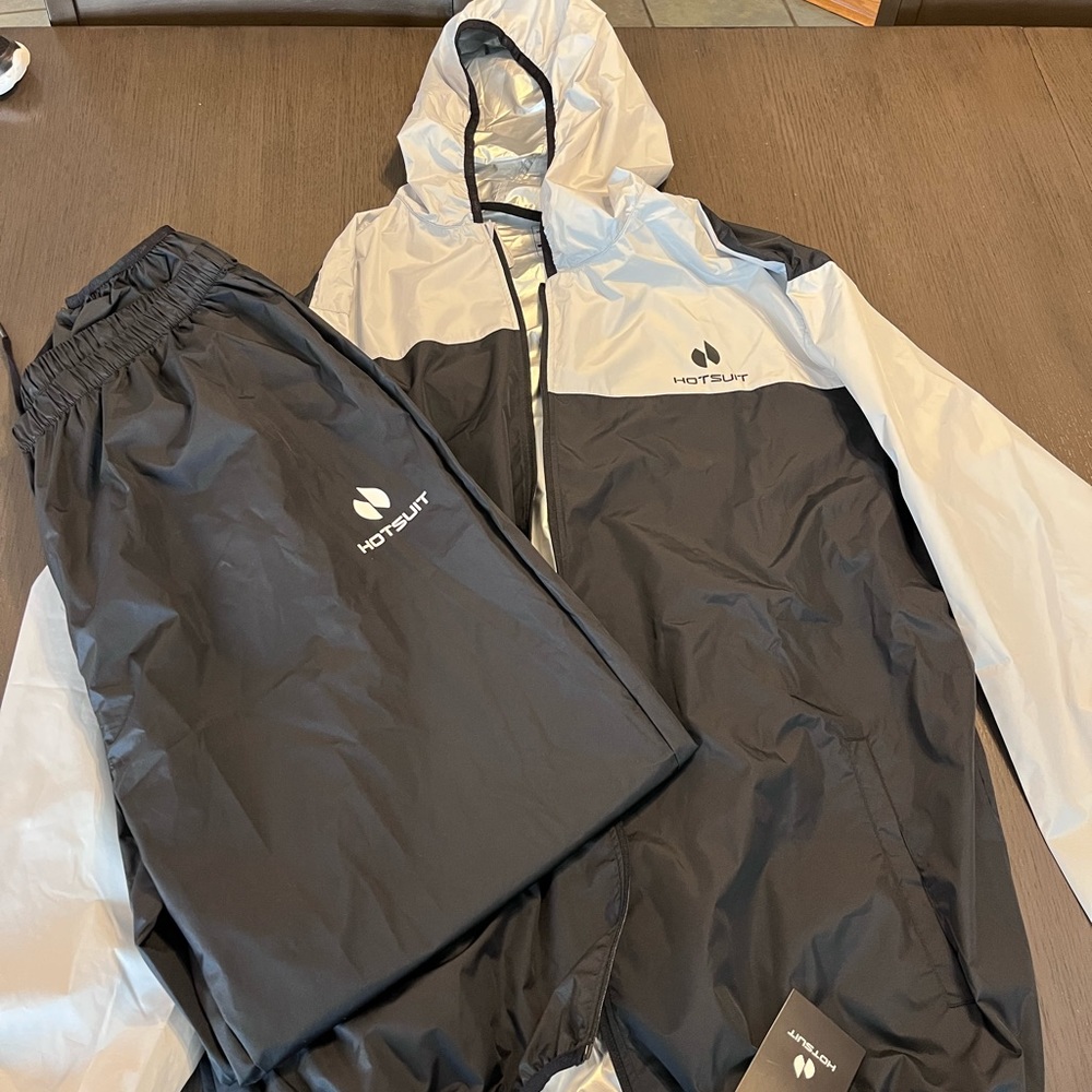 Men’s hotsuit
